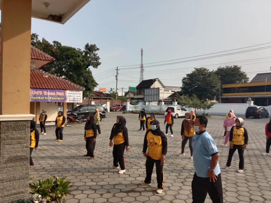 Jumat Sehat Tlogoadi