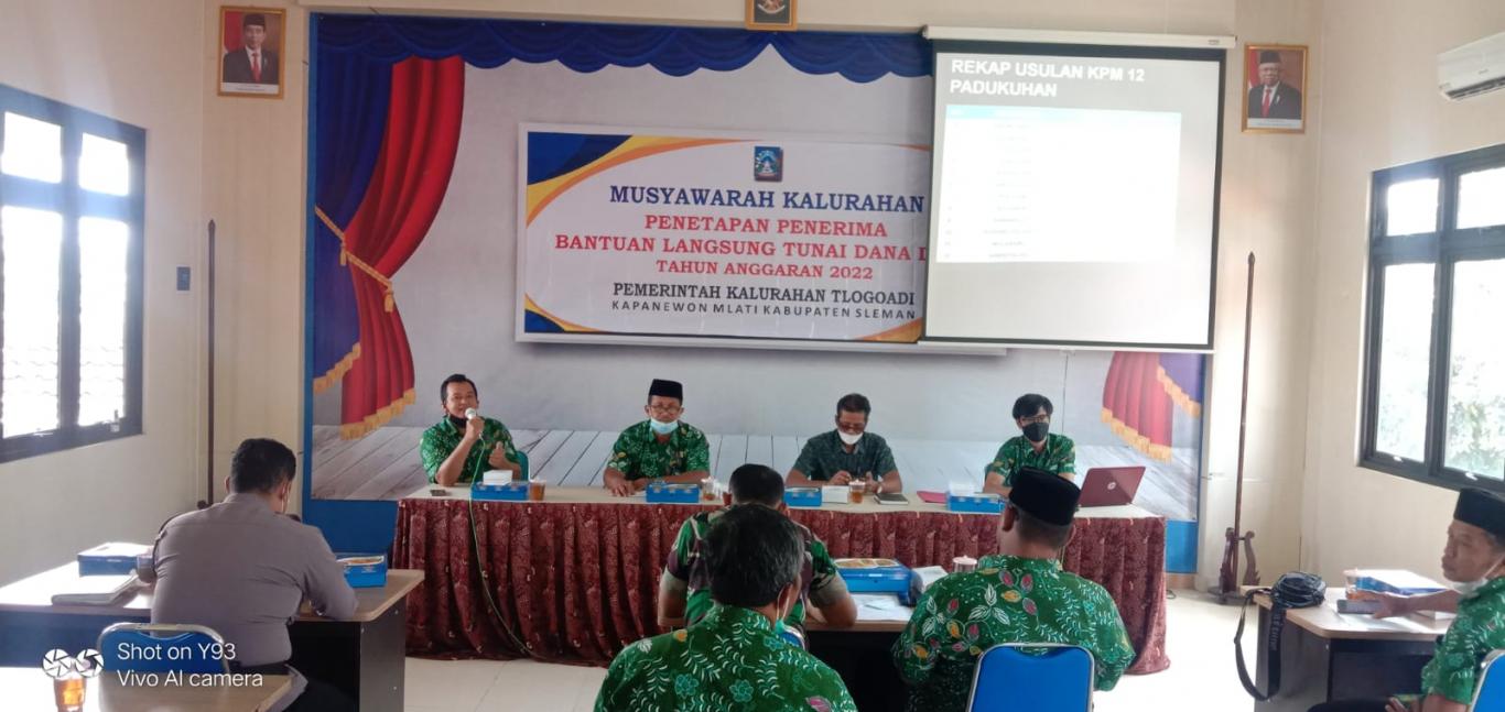 144 KELUARGA PENERIMA MANFAAT MENDAPAT BLT DD 2022 TLOGOADI