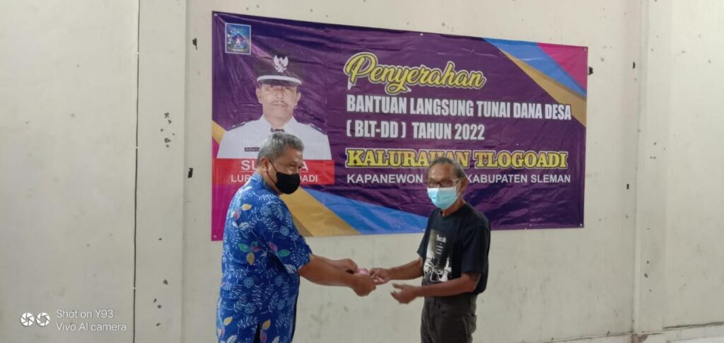 BANTUAN LANGSUNG TUNAI DI SALURKAN