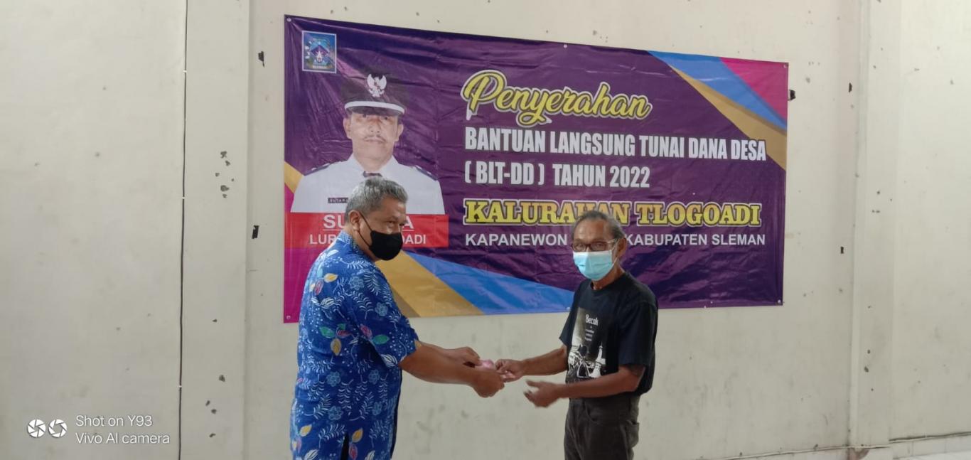 BANTUAN LANGSUNG TUNAI DI SALURKAN