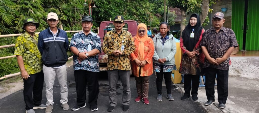 Kefitan Cor Drill pengukuran ketebalan aspal di 6 padukuhan, kalurahan tligoadi